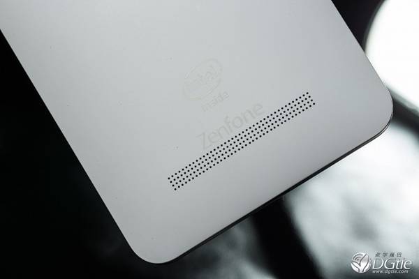 走亲民线路-华硕全新 Zenfone 5外观图赏 