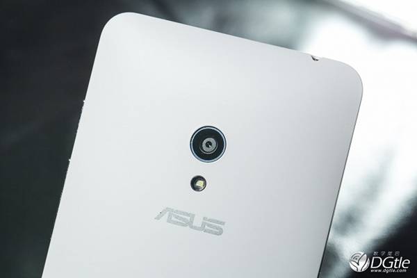 走亲民线路-华硕全新 Zenfone 5外观图赏 