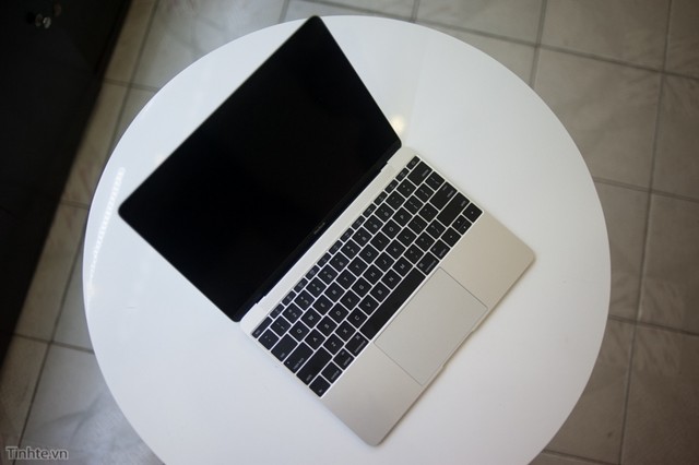 12寸MacBook性能曝光：相当于2011款MBA 
