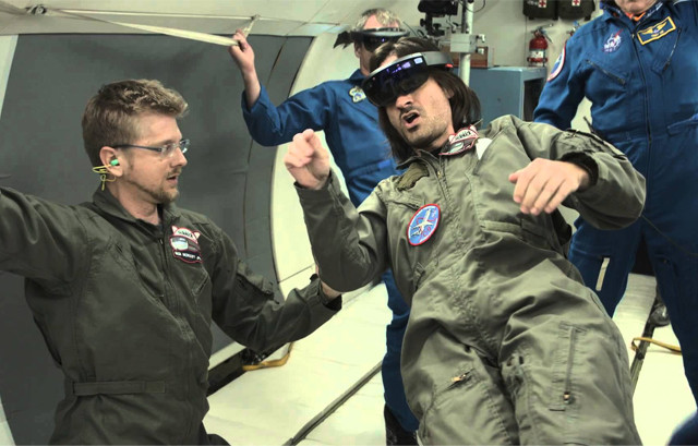 微软HoloLens眼镜又有新应用 这次是NASA 