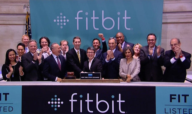 可穿戴厂商Fitbit上市首日报收29.68美元 