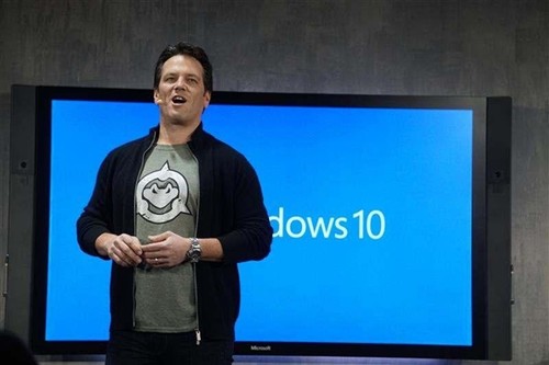 销量落后索尼 Xbox老大：注意力都跑偏了